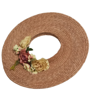 Ala Pamela Rosa Palo Oscuro (45 cm), pamela artesanal exclusiva. Clase y distinción para bodas, celebraciones y eventos especiales.