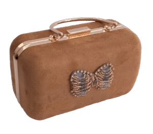 Descubre el Bolso Camel Ante Lazo. Un complemento artesanal versátil y sofisticado para cualquier ocasión. ¡Hazlo con él hoy mismo!.