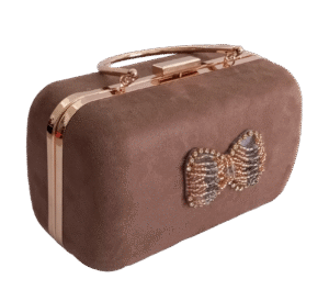 Bolso Marrón Ante Lazo, diseño artesanal en ante suave con lazo frontal. Elegancia y practicidad para cualquier ocasión. ¡Hazlo tuyo hoy!.